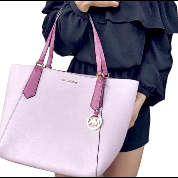 🌟 NWOT Large Pink Micheal Kors Tote 🌟 - Picture 1 of 6